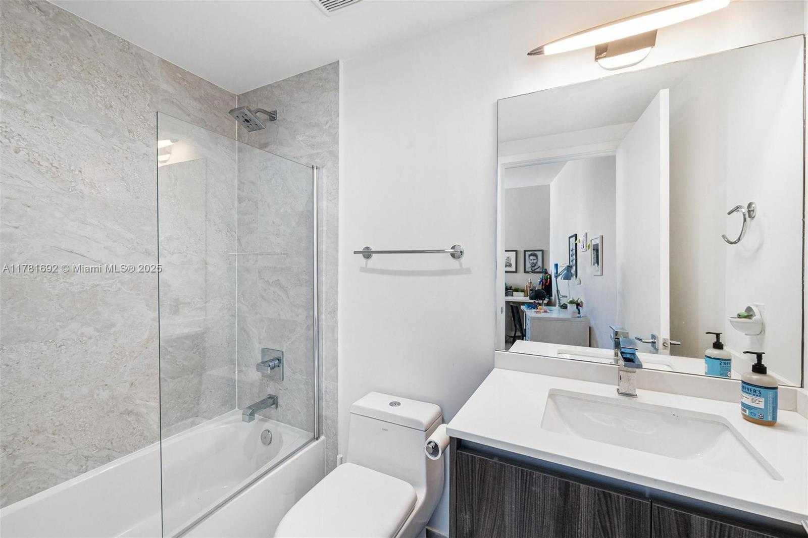 Small Image of 488 NORTH EAST 18TH ST #401, Miami Number 14
