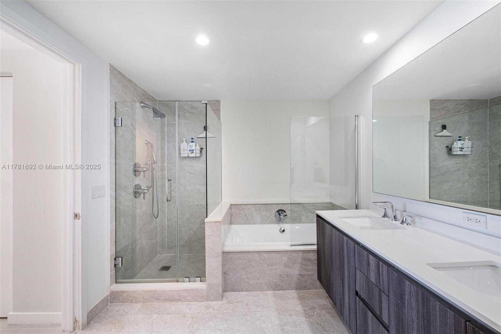 Small Image of 488 NORTH EAST 18TH ST #401, Miami Number 7
