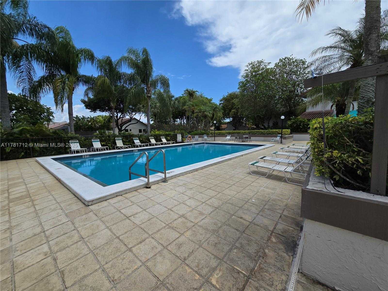 Small Image of 8666 SOUTH WEST 114TH PL, Miami Number 19