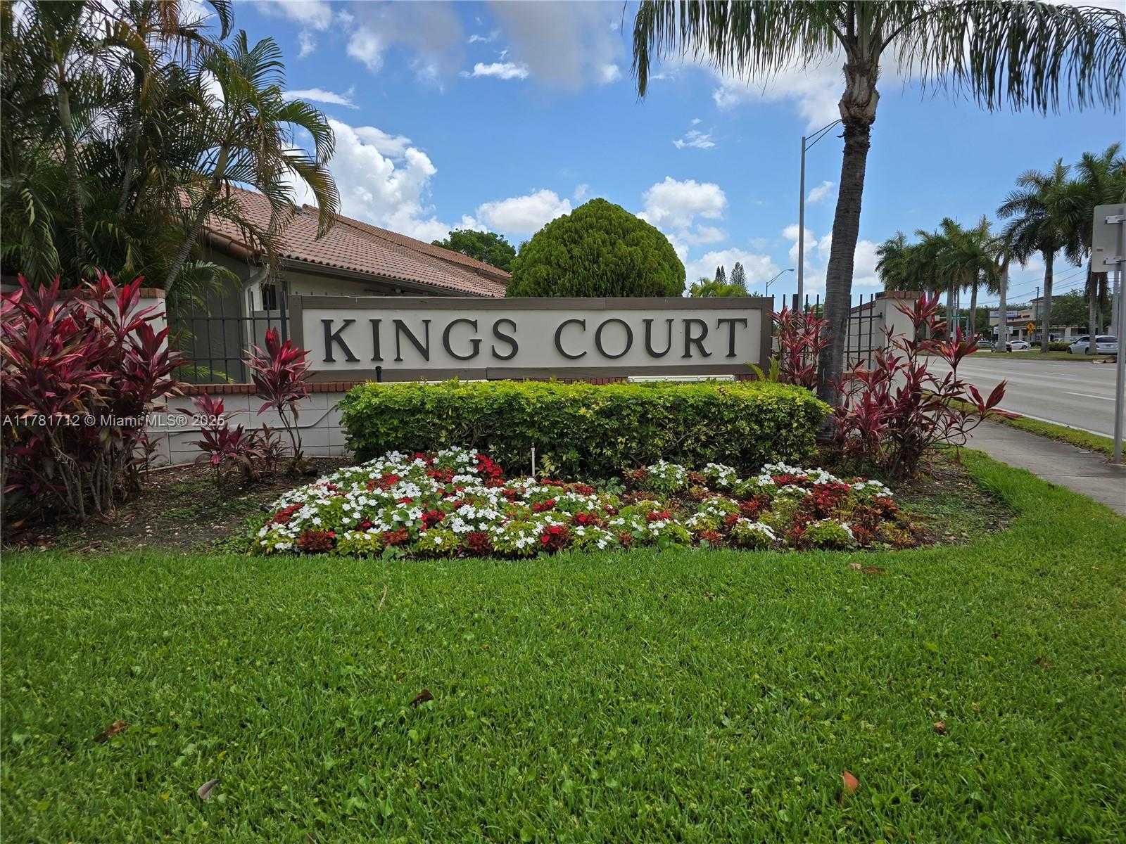 Small Image of 8666 SOUTH WEST 114TH PL, Miami Number 2