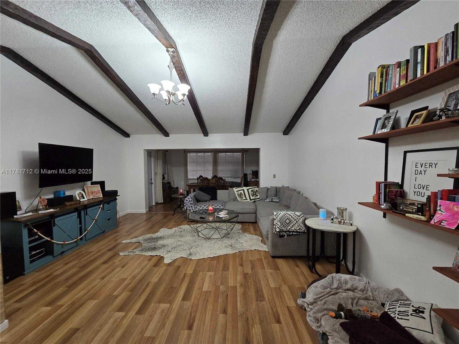 Small Image of 8666 SOUTH WEST 114TH PL, Miami Number 5