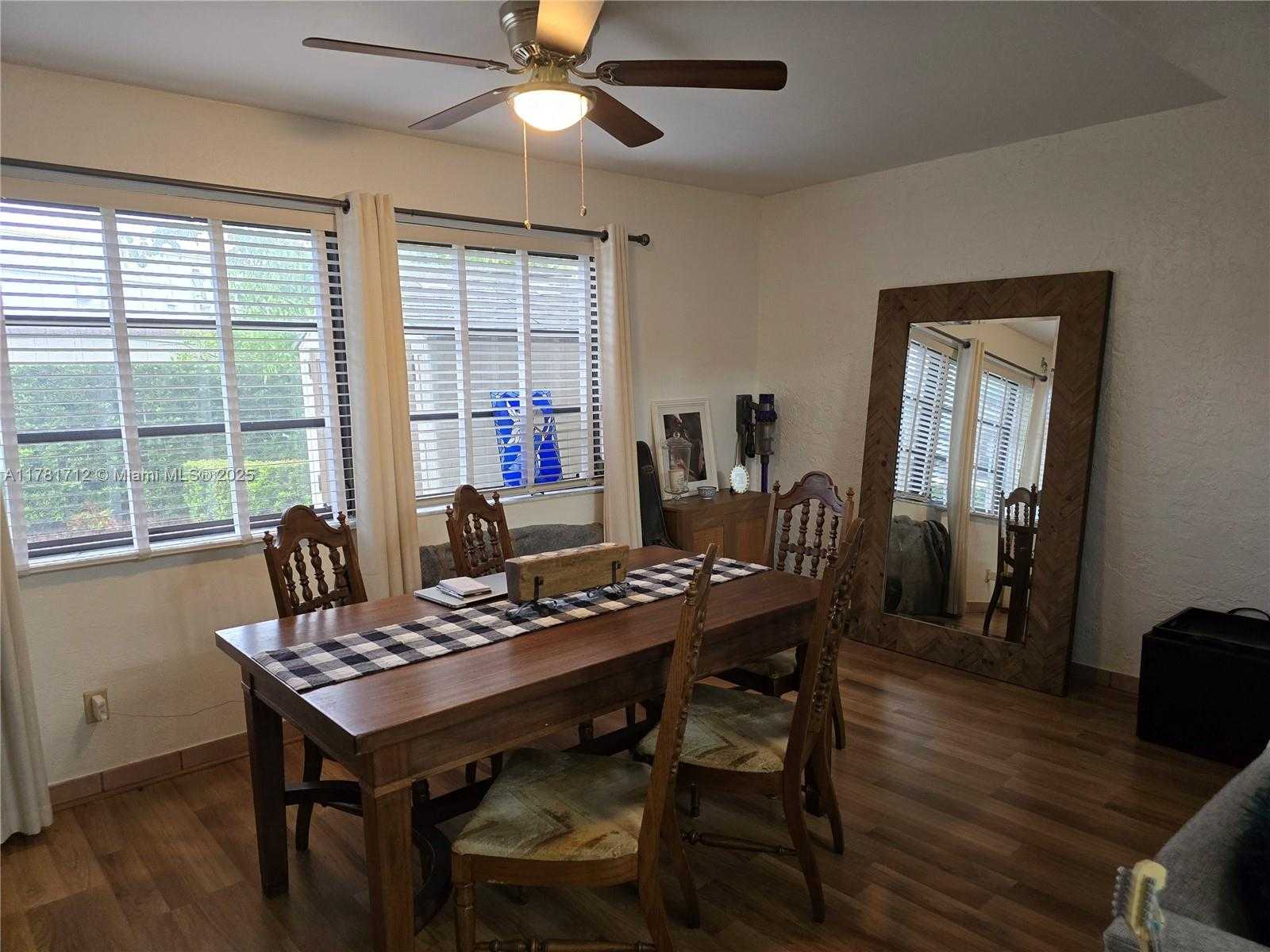 Small Image of 8666 SOUTH WEST 114TH PL, Miami Number 7