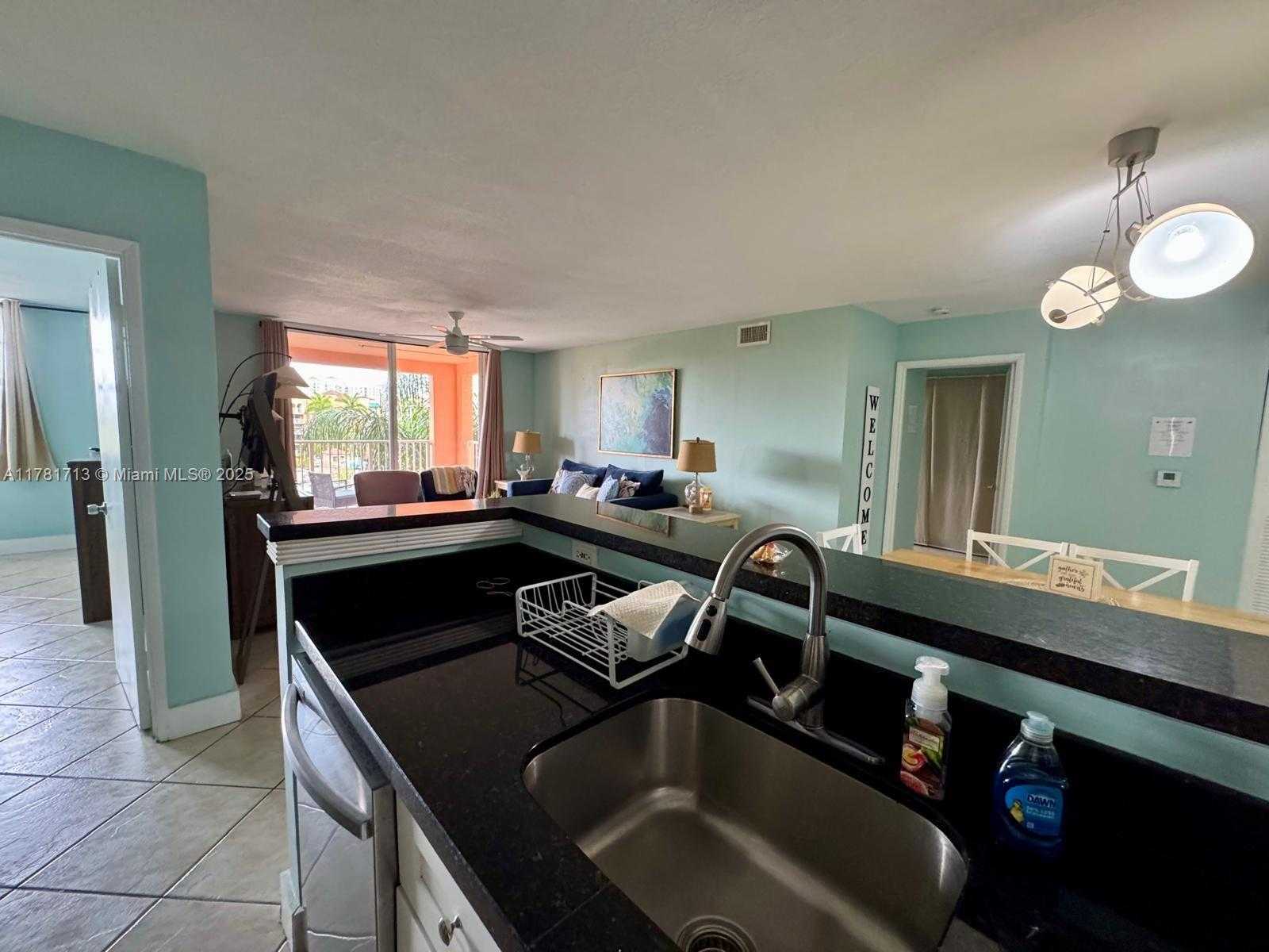 Small Image of 19501 EAST COUNTRY CLUB DR #9503, Aventura Number 4