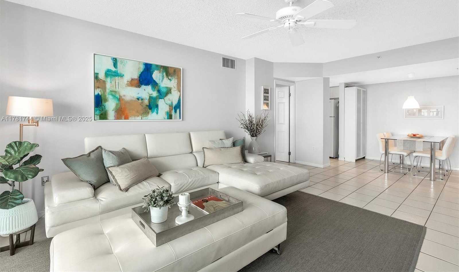 Small Image of 800 CLAUGHTON ISLAND DR #1204, Miami Number 10