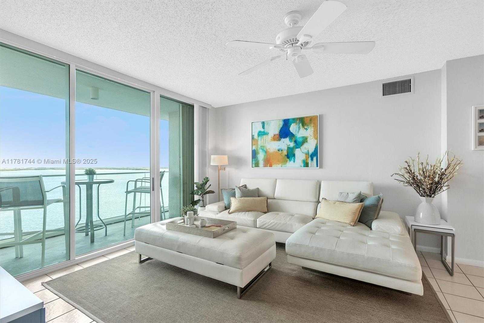Small Image of 800 CLAUGHTON ISLAND DR #1204, Miami Number 11
