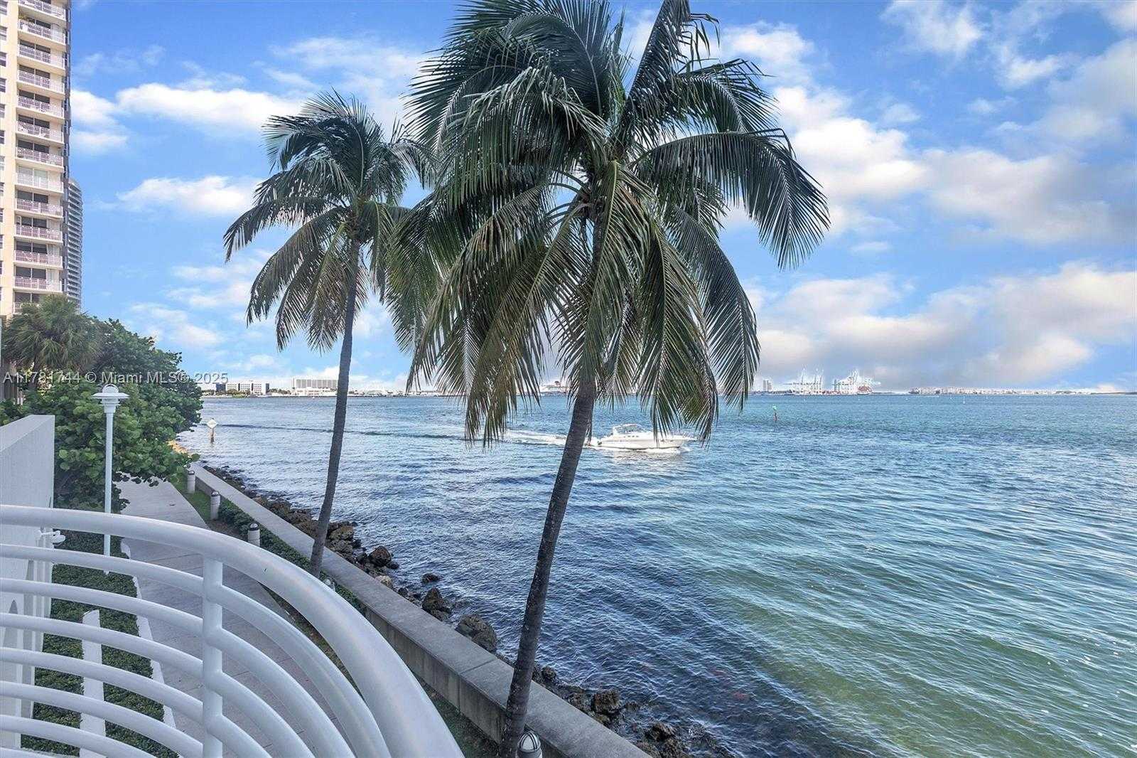 Small Image of 800 CLAUGHTON ISLAND DR #1204, Miami Number 33