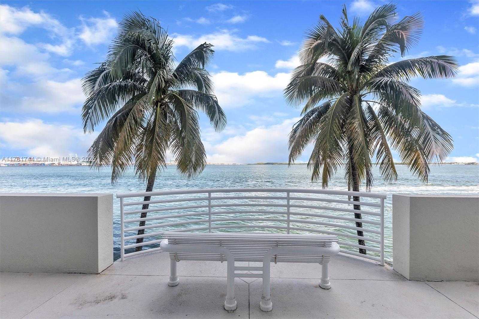 Small Image of 800 CLAUGHTON ISLAND DR #1204, Miami Number 34