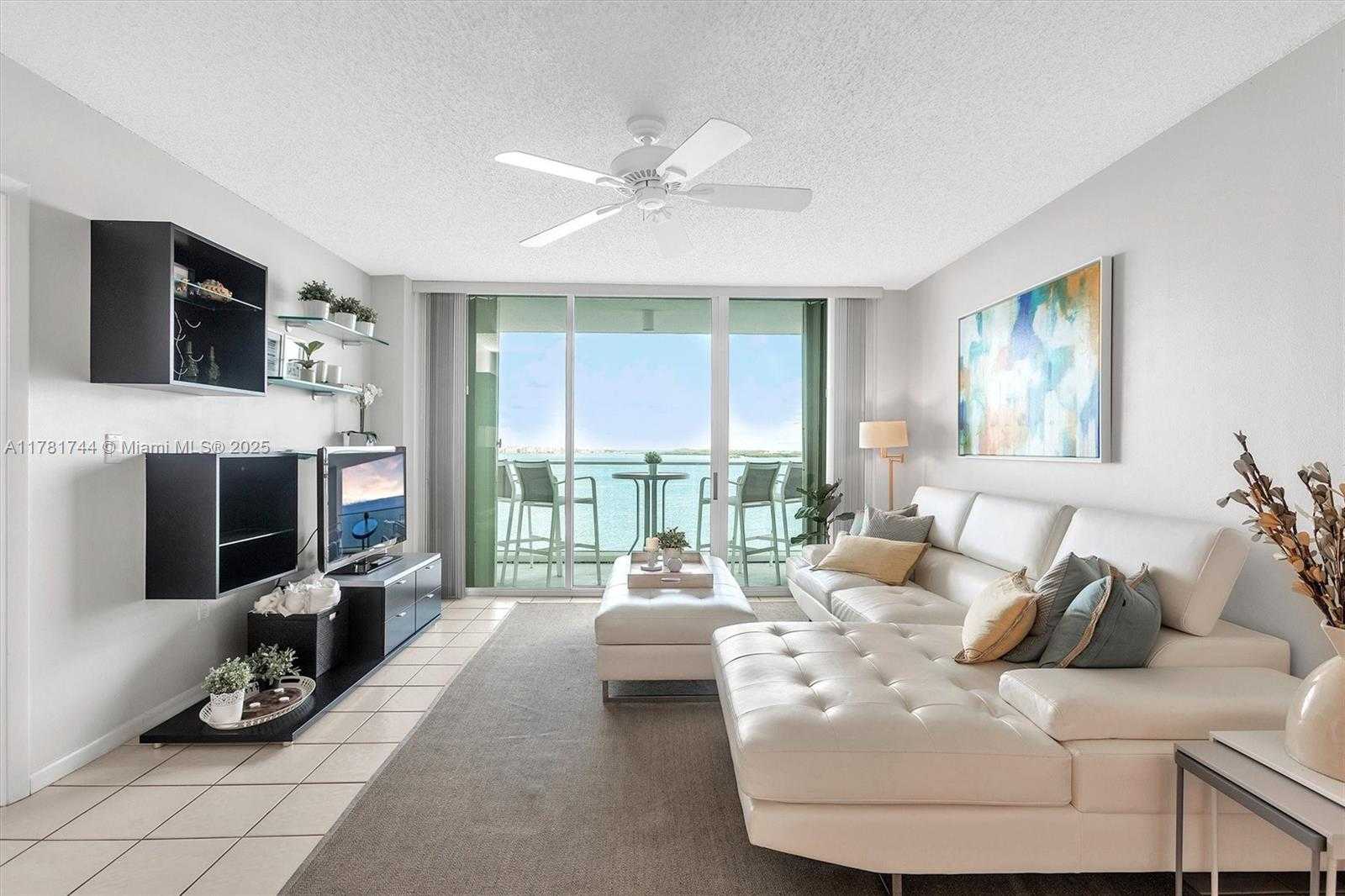 Small Image of 800 CLAUGHTON ISLAND DR #1204, Miami Number 8