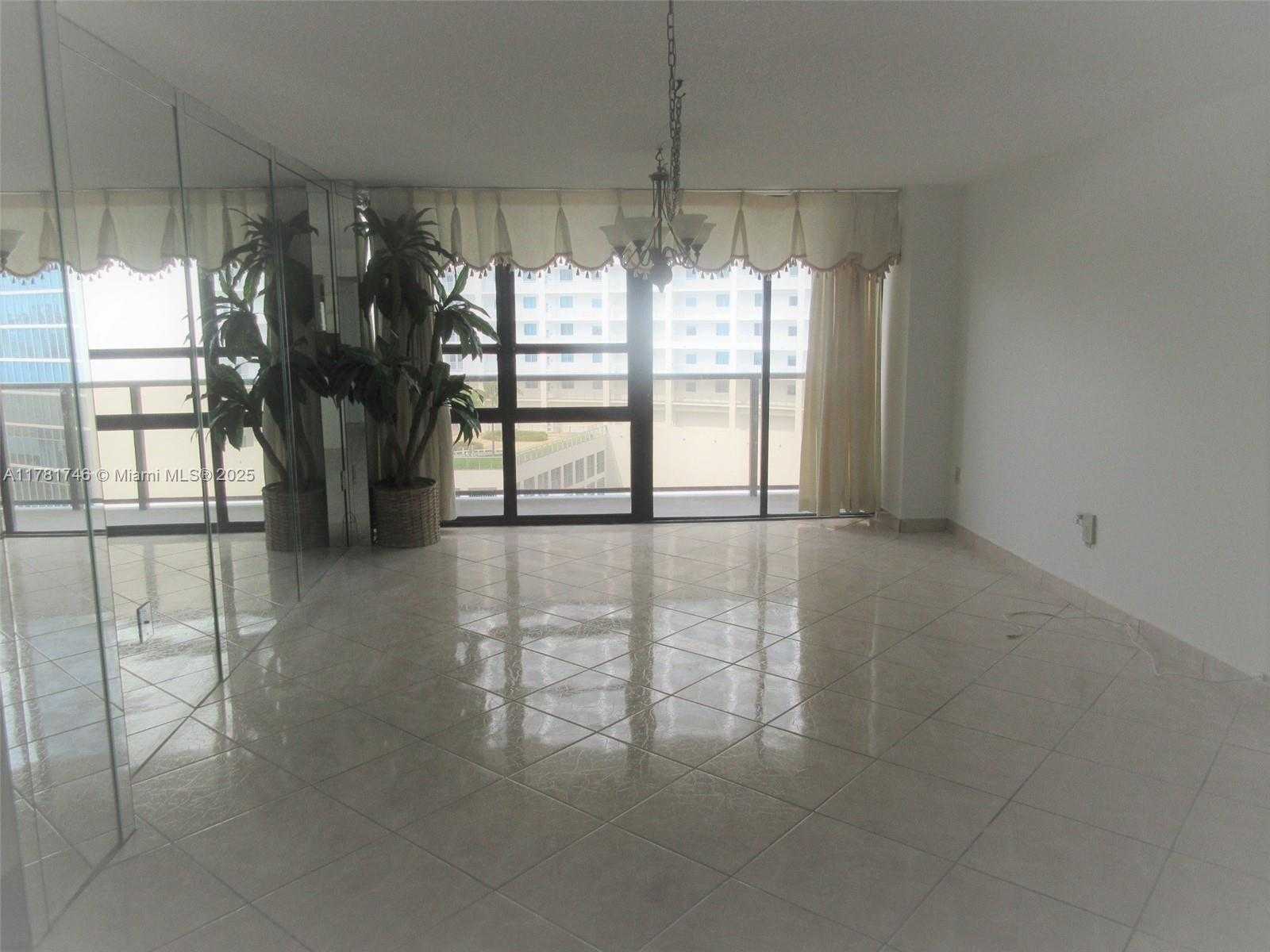 Small Image of 600 NORTH EAST 36TH ST #1105, Miami Number 13