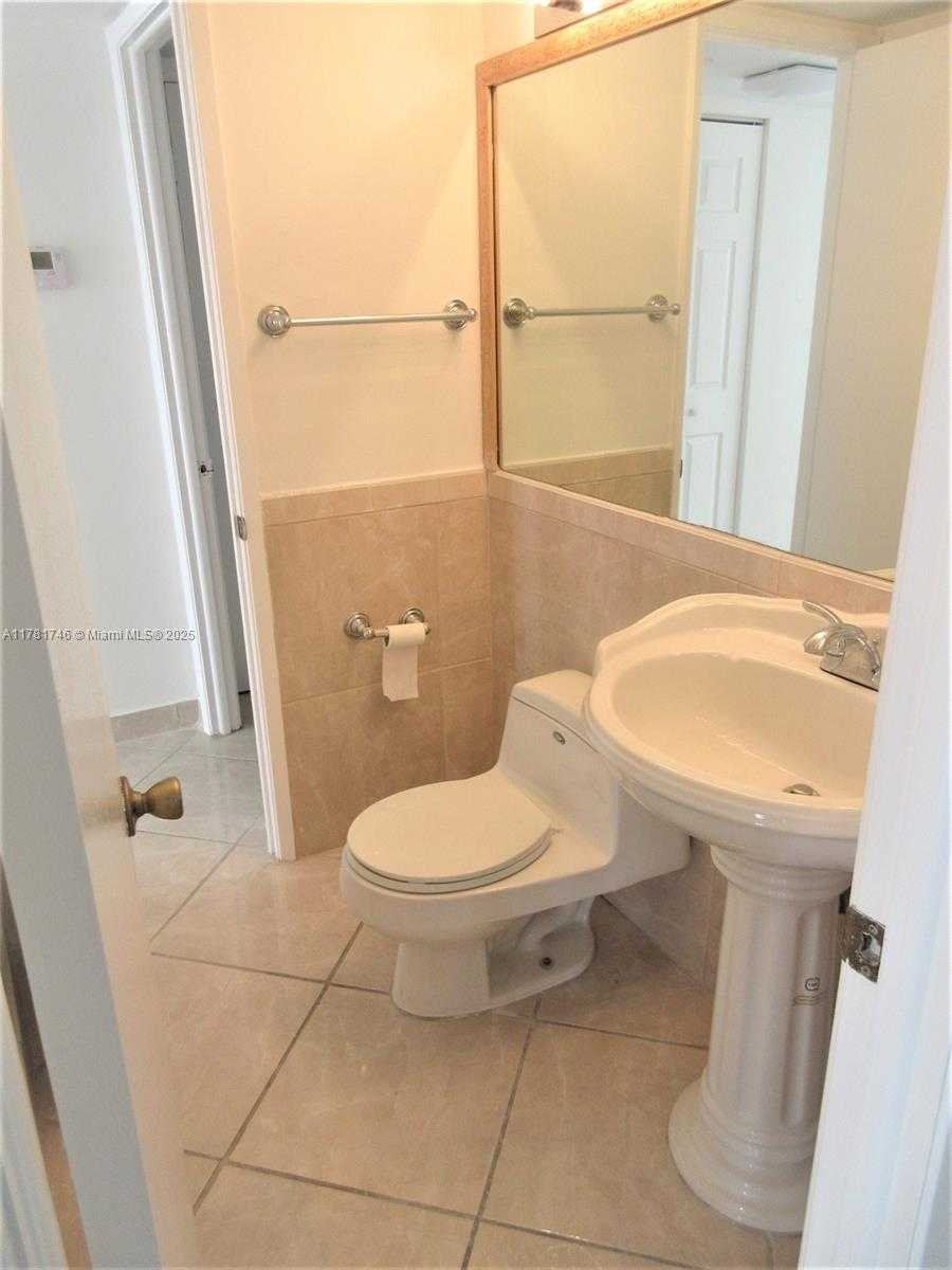 Small Image of 600 NORTH EAST 36TH ST #1105, Miami Number 15