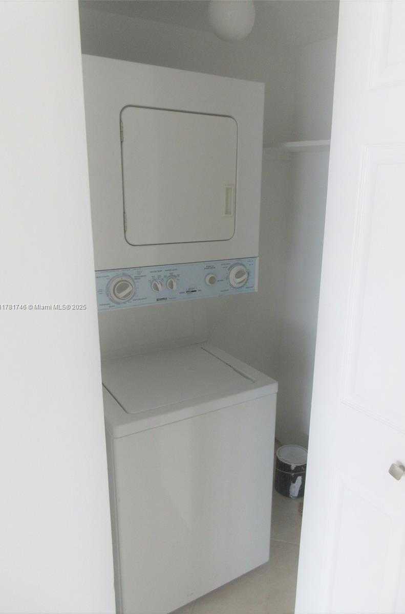 Small Image of 600 NORTH EAST 36TH ST #1105, Miami Number 16