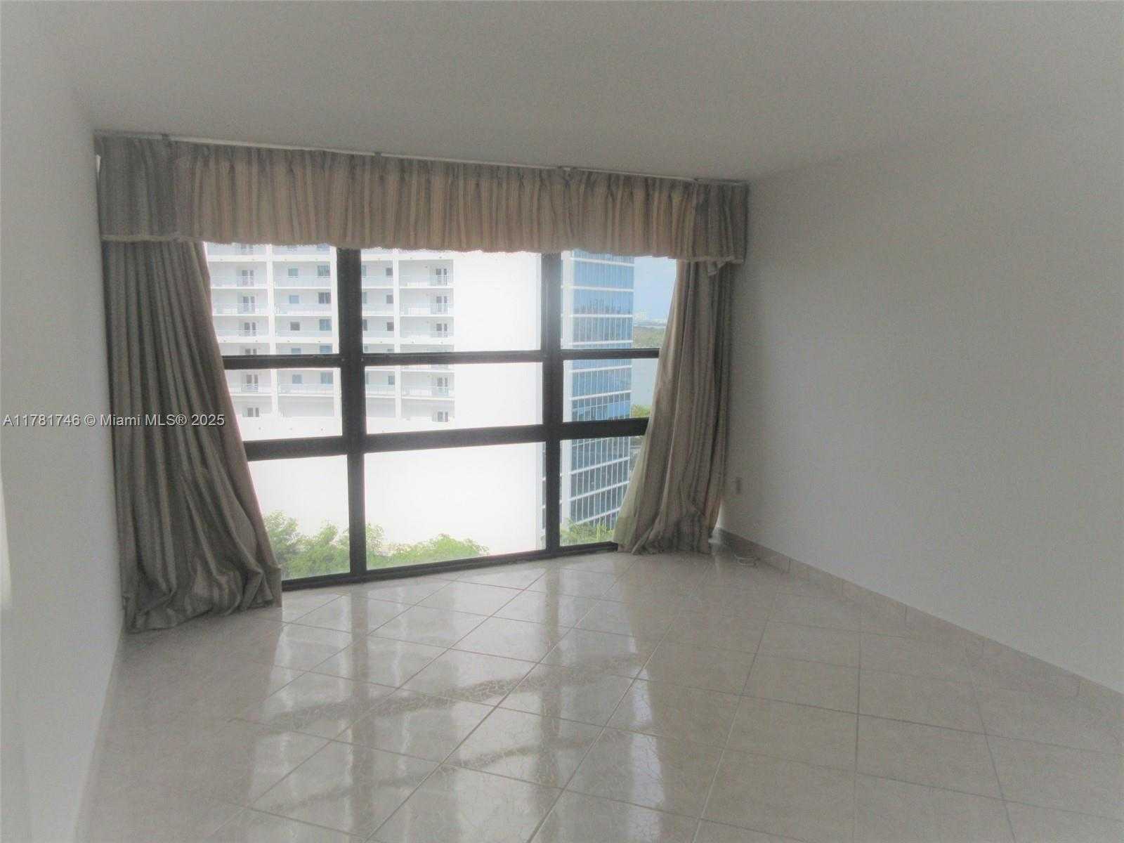 Small Image of 600 NORTH EAST 36TH ST #1105, Miami Number 17