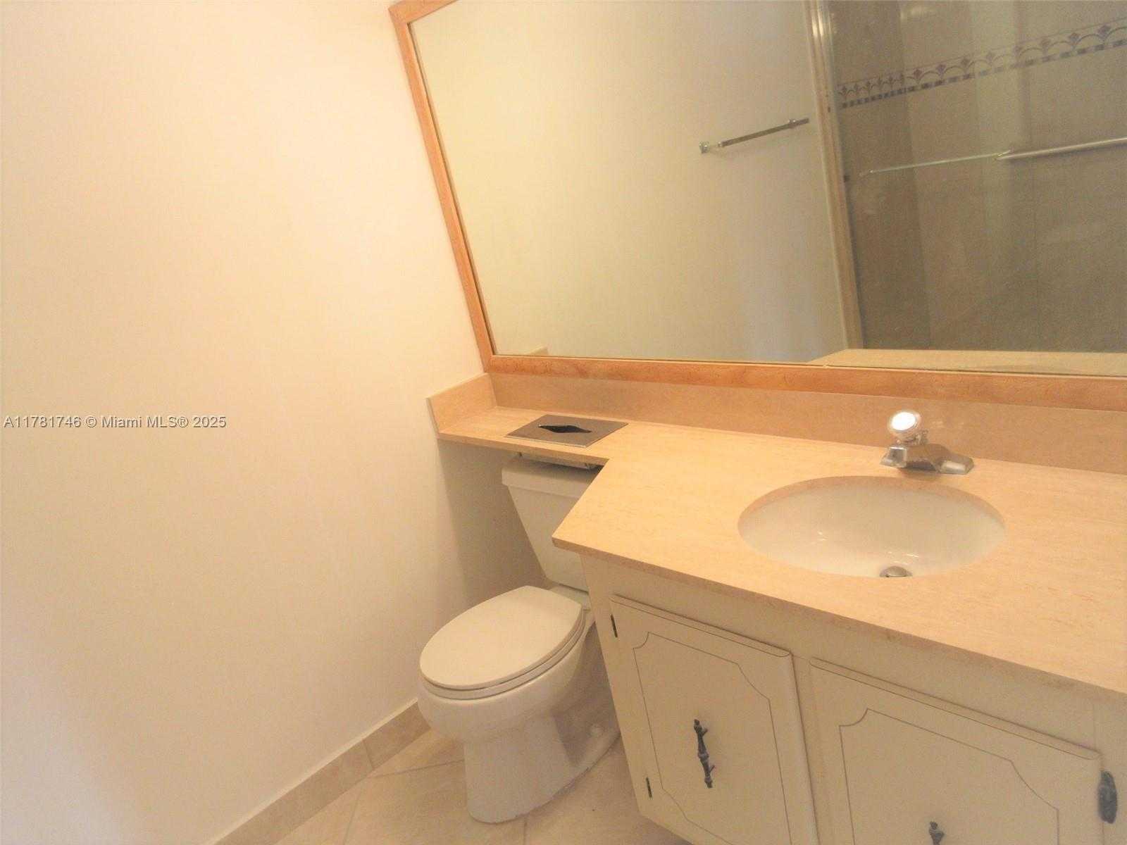 Small Image of 600 NORTH EAST 36TH ST #1105, Miami Number 18
