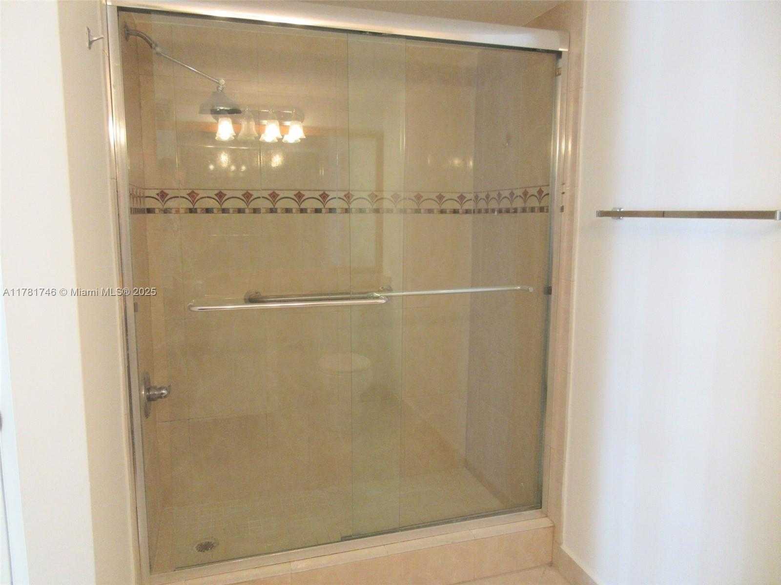 Small Image of 600 NORTH EAST 36TH ST #1105, Miami Number 20