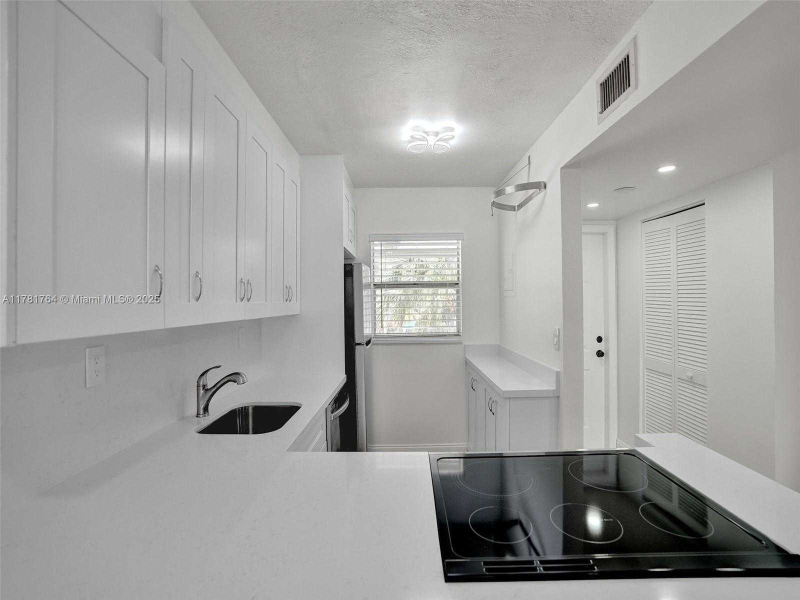 Small Image of 4600 SOUTH WEST 67TH AVE #255, Miami Number 9