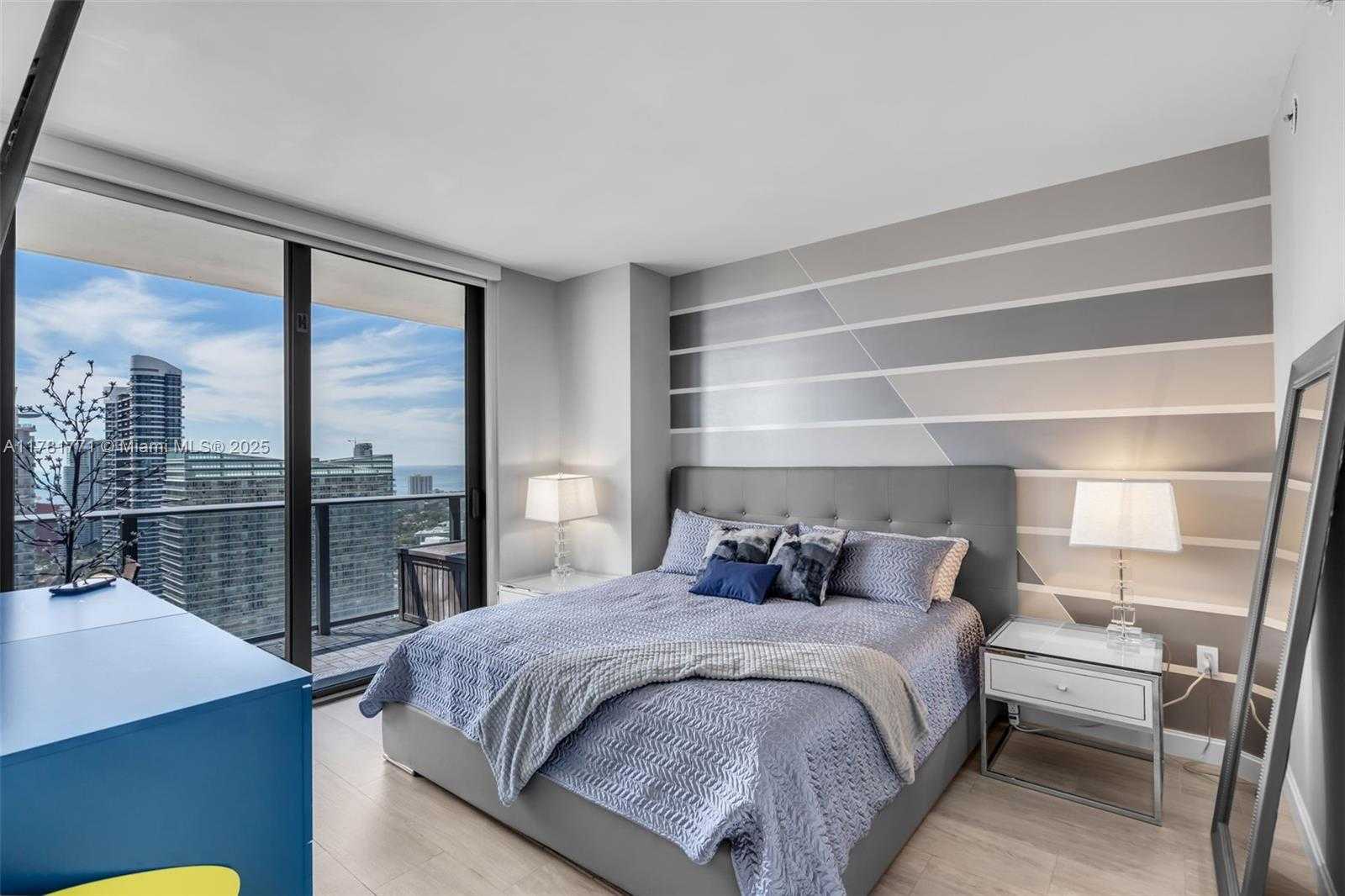 Small Image of 45 SOUTH WEST 9TH ST #3804, Miami Number 10