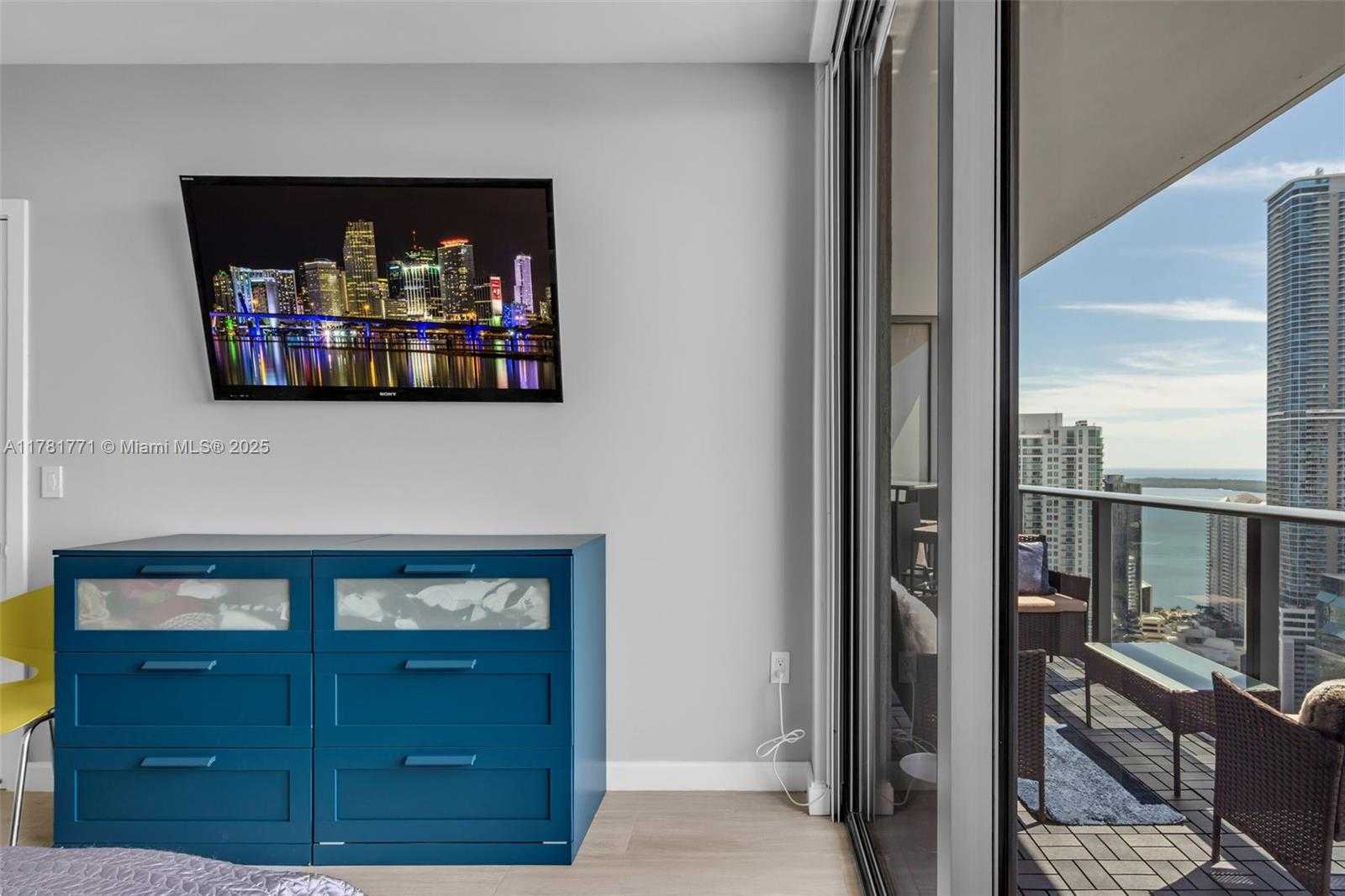 Small Image of 45 SOUTH WEST 9TH ST #3804, Miami Number 13
