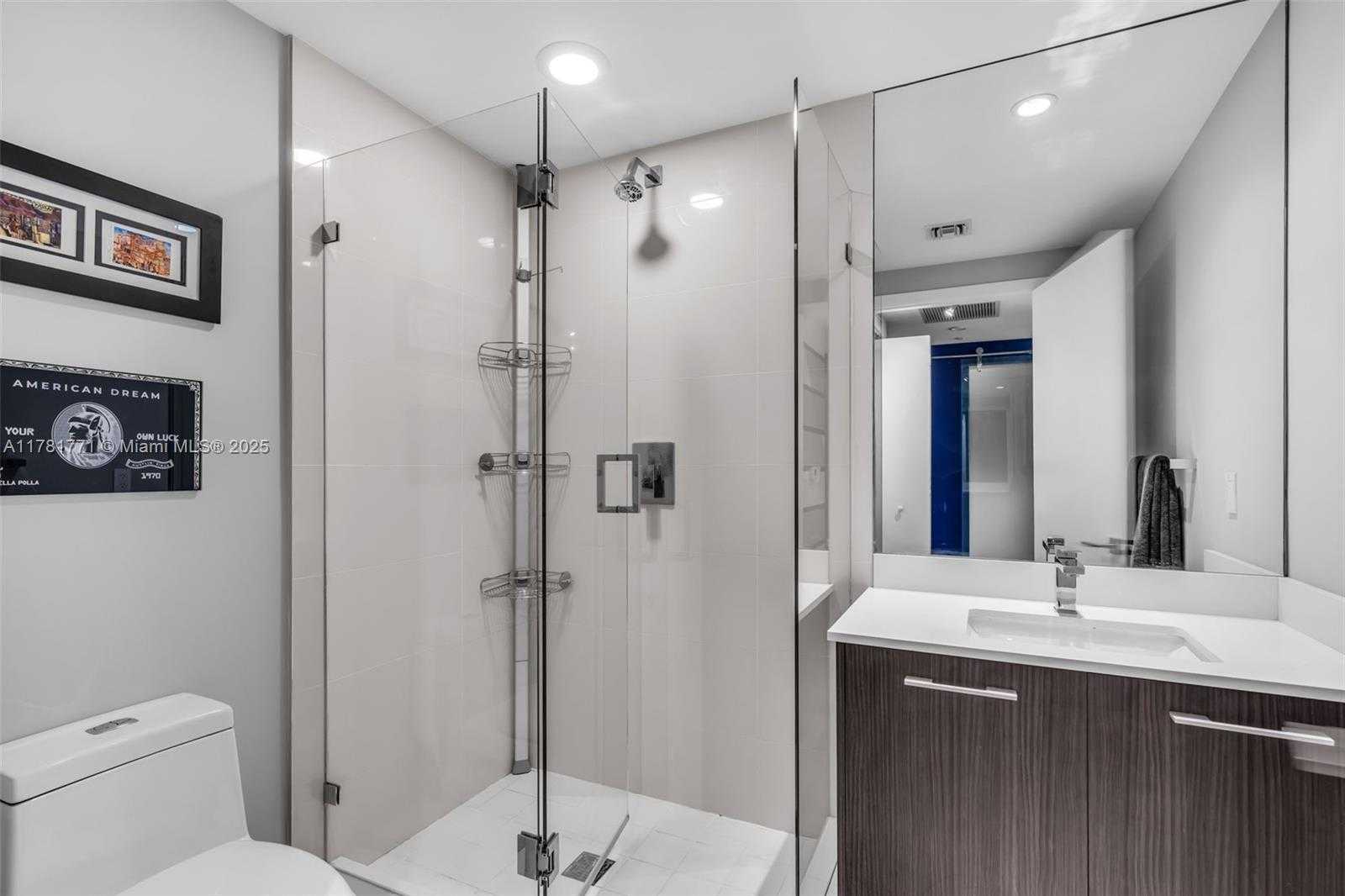 Small Image of 45 SOUTH WEST 9TH ST #3804, Miami Number 18