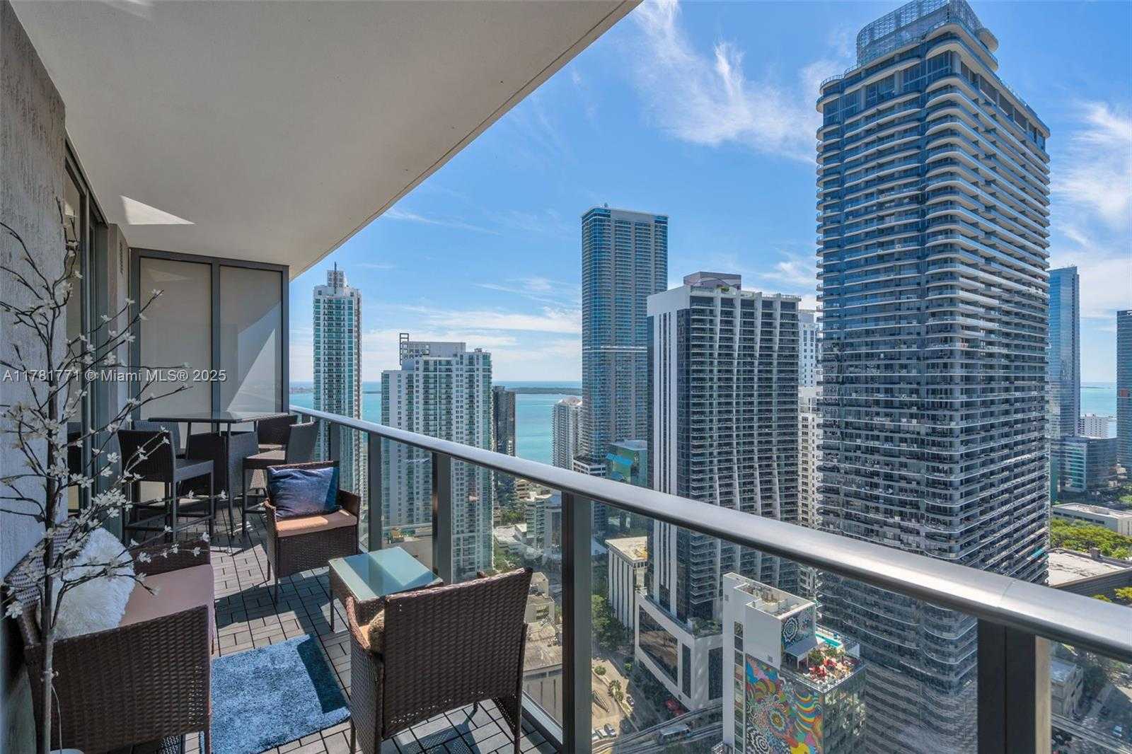 Small Image of 45 SOUTH WEST 9TH ST #3804, Miami Number 20