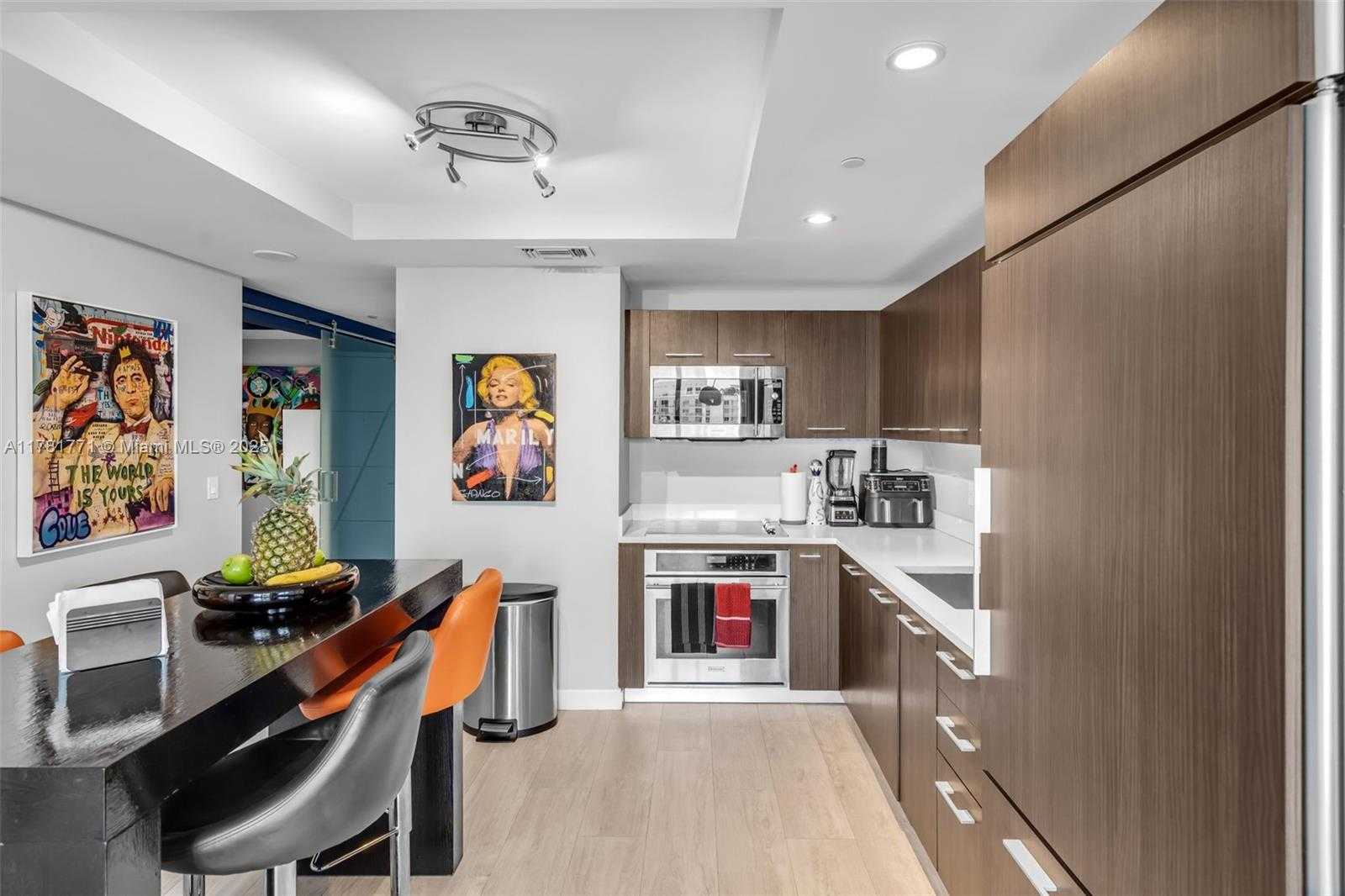 Small Image of 45 SOUTH WEST 9TH ST #3804, Miami Number 7