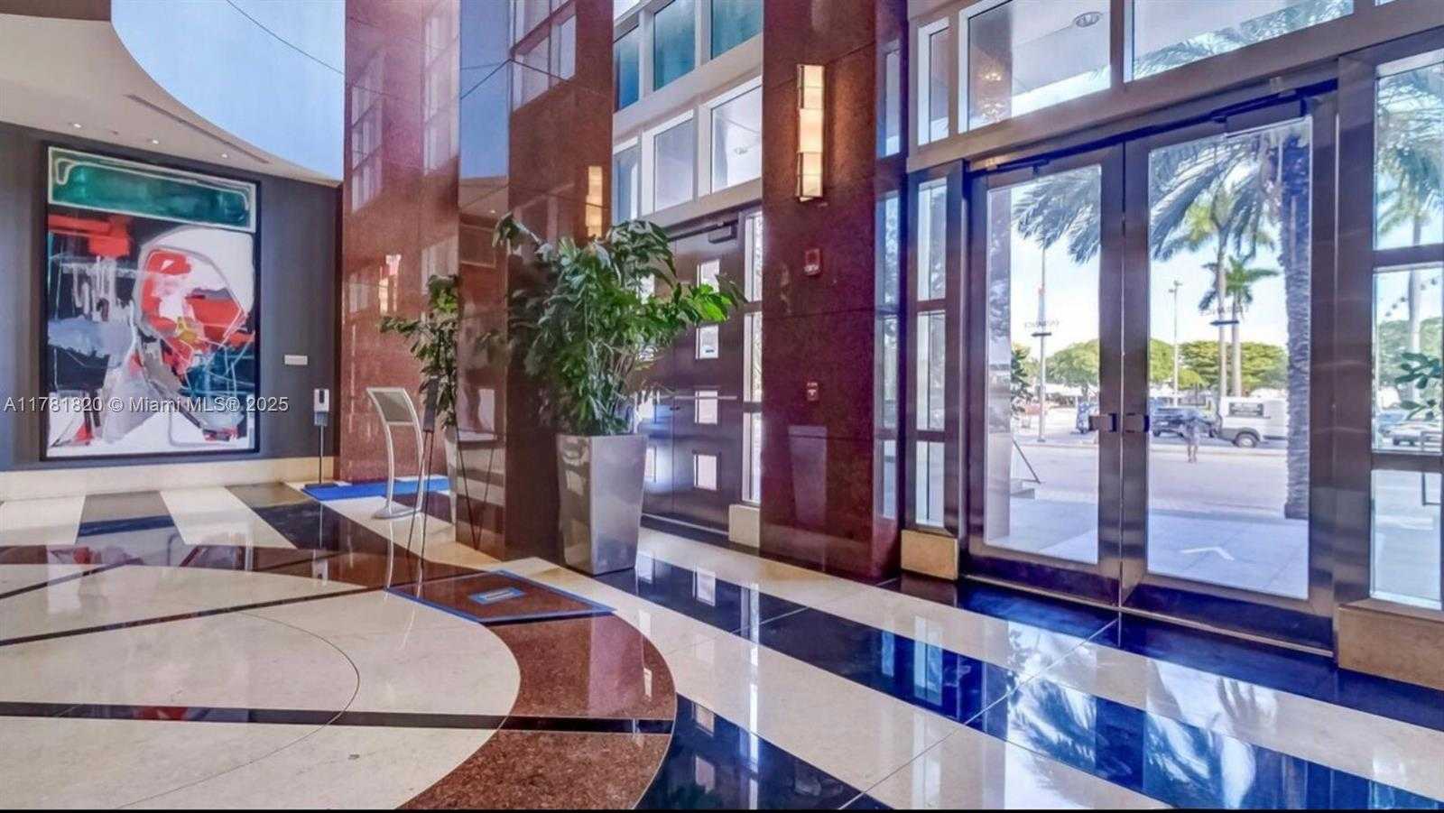 Small Image of 244 BISCAYNE BLVD #2405, Miami Number 3