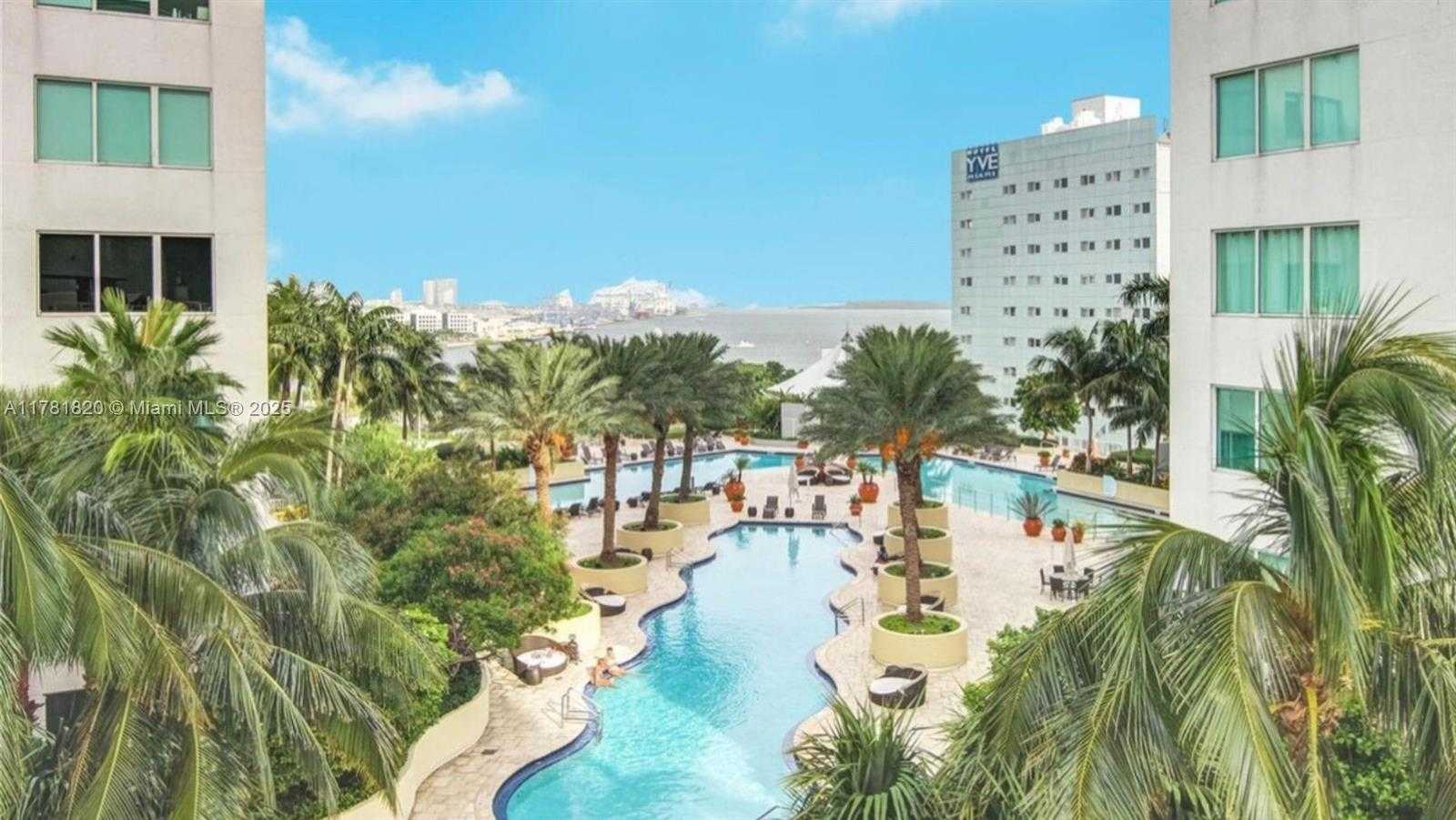 Small Image of 244 BISCAYNE BLVD #2405, Miami Number 31