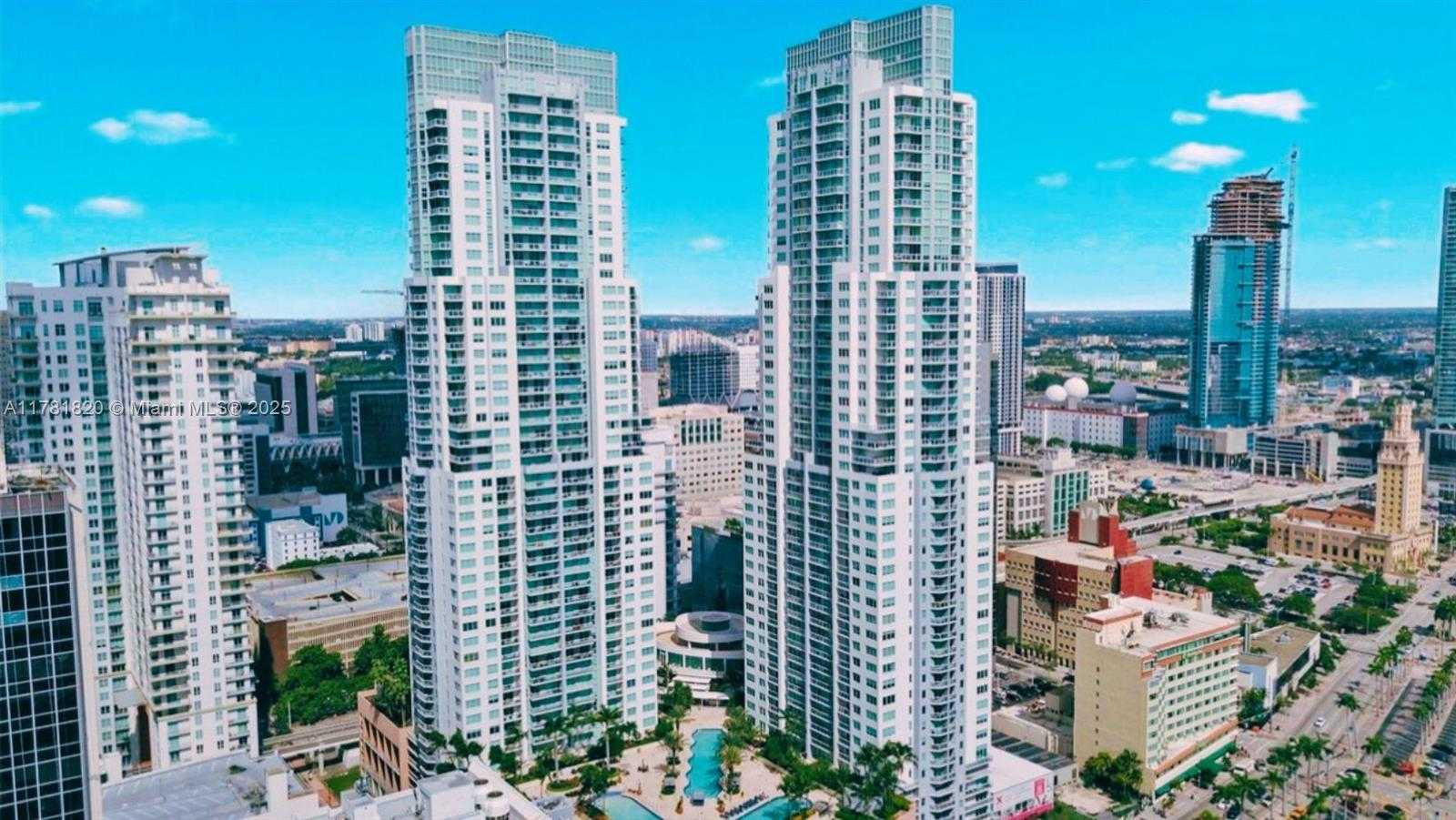 Small Image of 244 BISCAYNE BLVD #2405, Miami Number 4