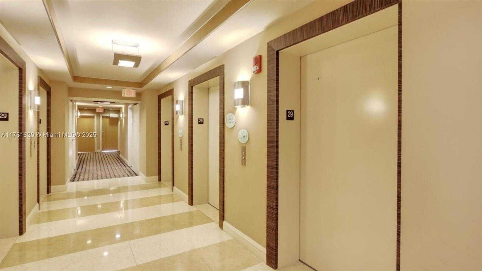 Small Image of 244 BISCAYNE BLVD #2405, Miami Number 5