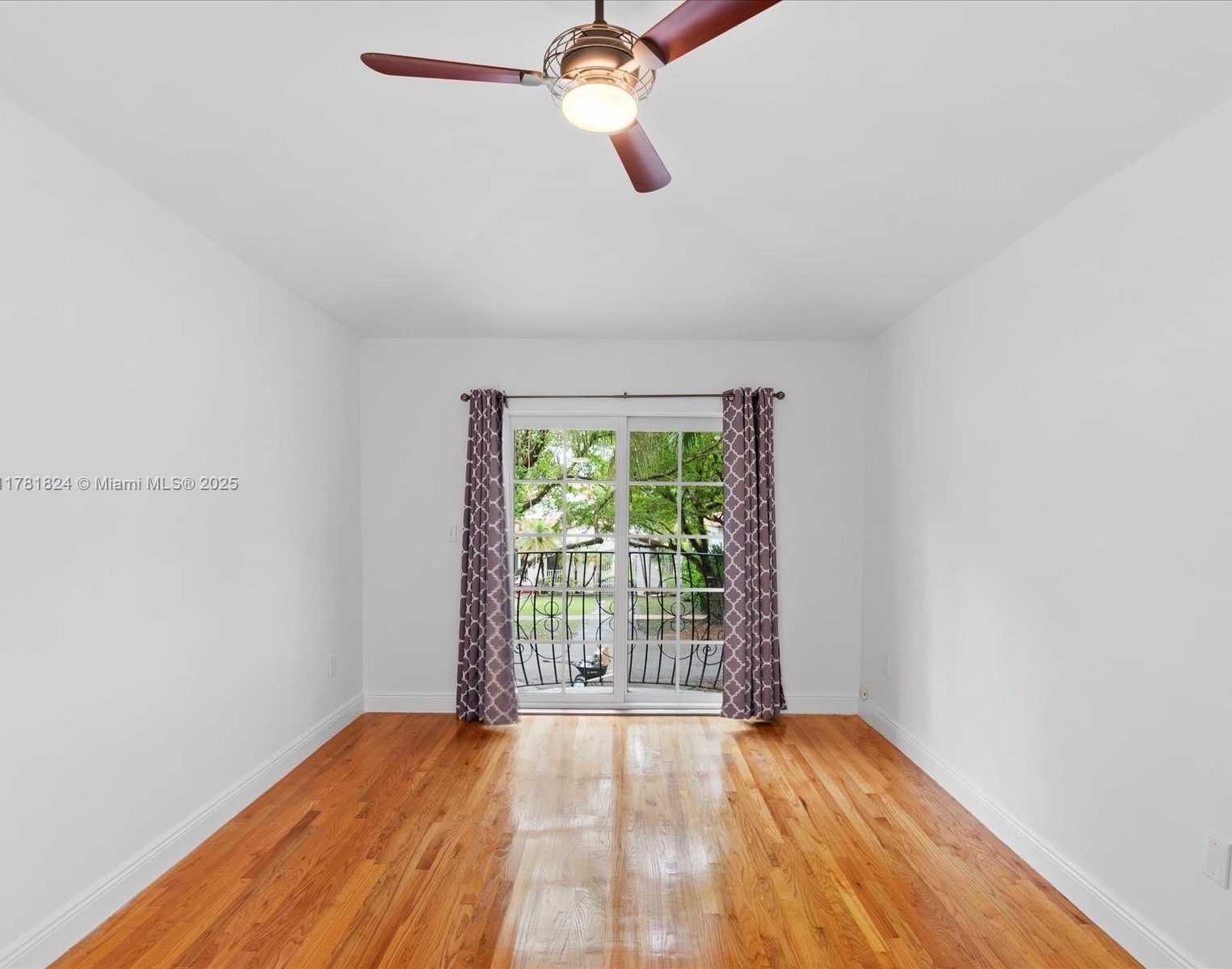 Small Image of 1125 ASTURIA AVE, Coral Gables Number 13