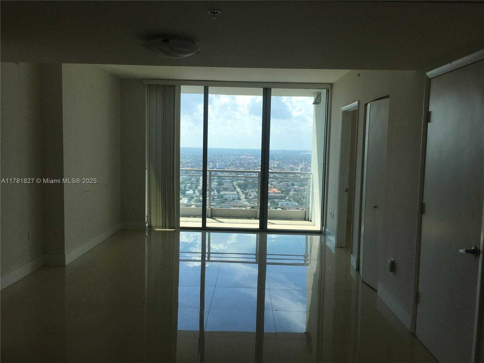 Small Image of 92 SOUTH WEST 3RD ST #4209, Miami Number 2