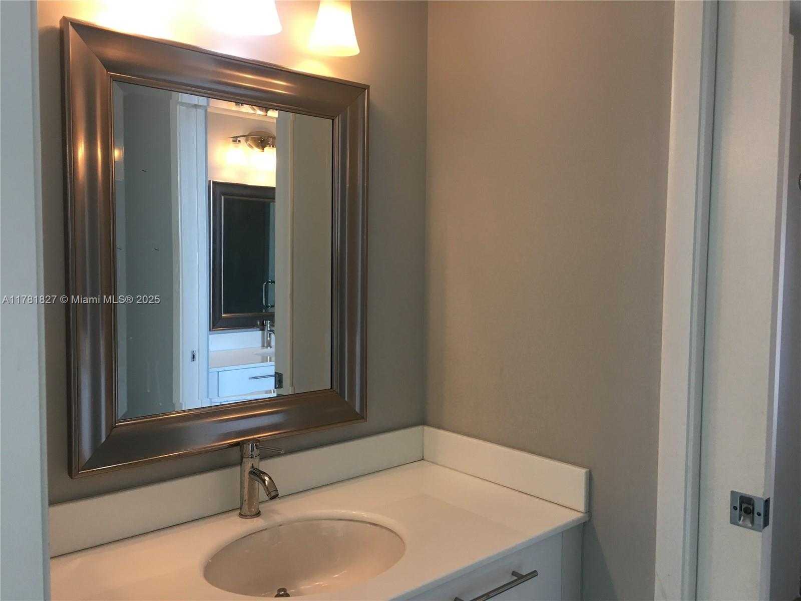 Small Image of 92 SOUTH WEST 3RD ST #4209, Miami Number 6