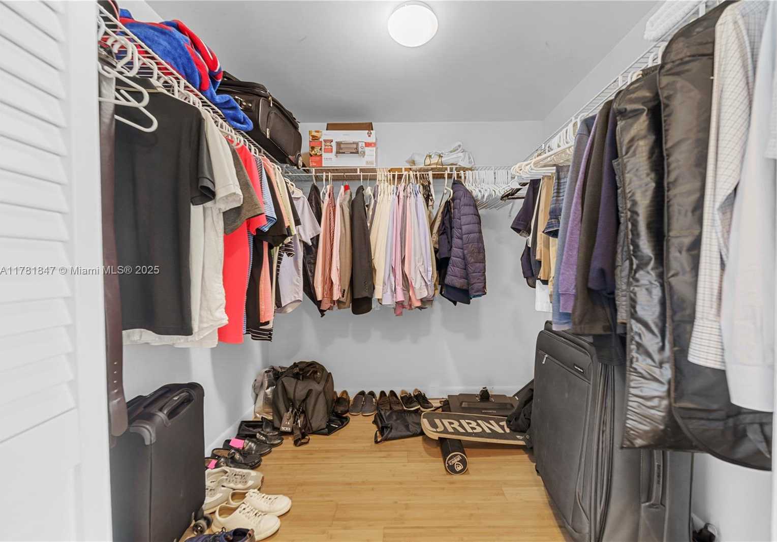 Small Image of 2101 BRICKELL AVE #1802, Miami Number 19