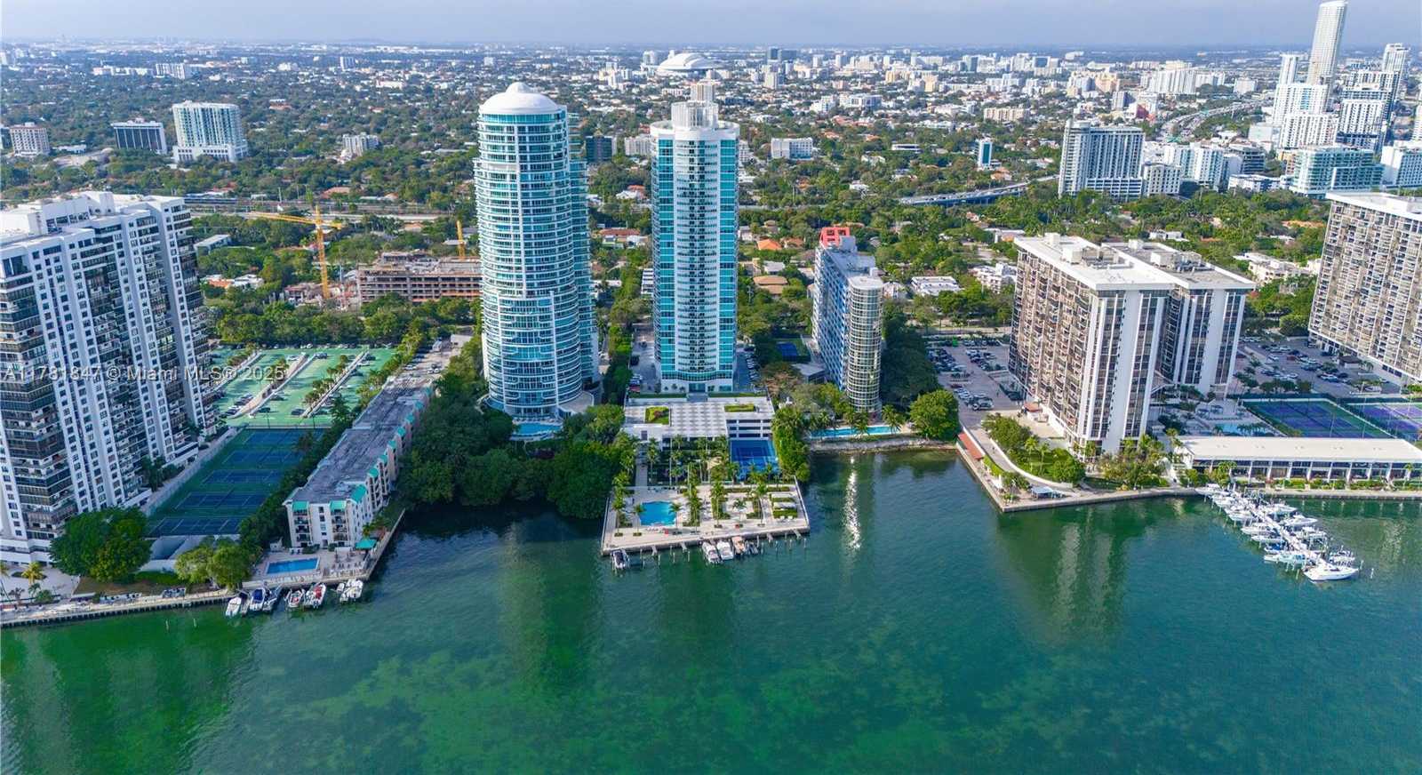 Small Image of 2101 BRICKELL AVE #1802, Miami Number 2