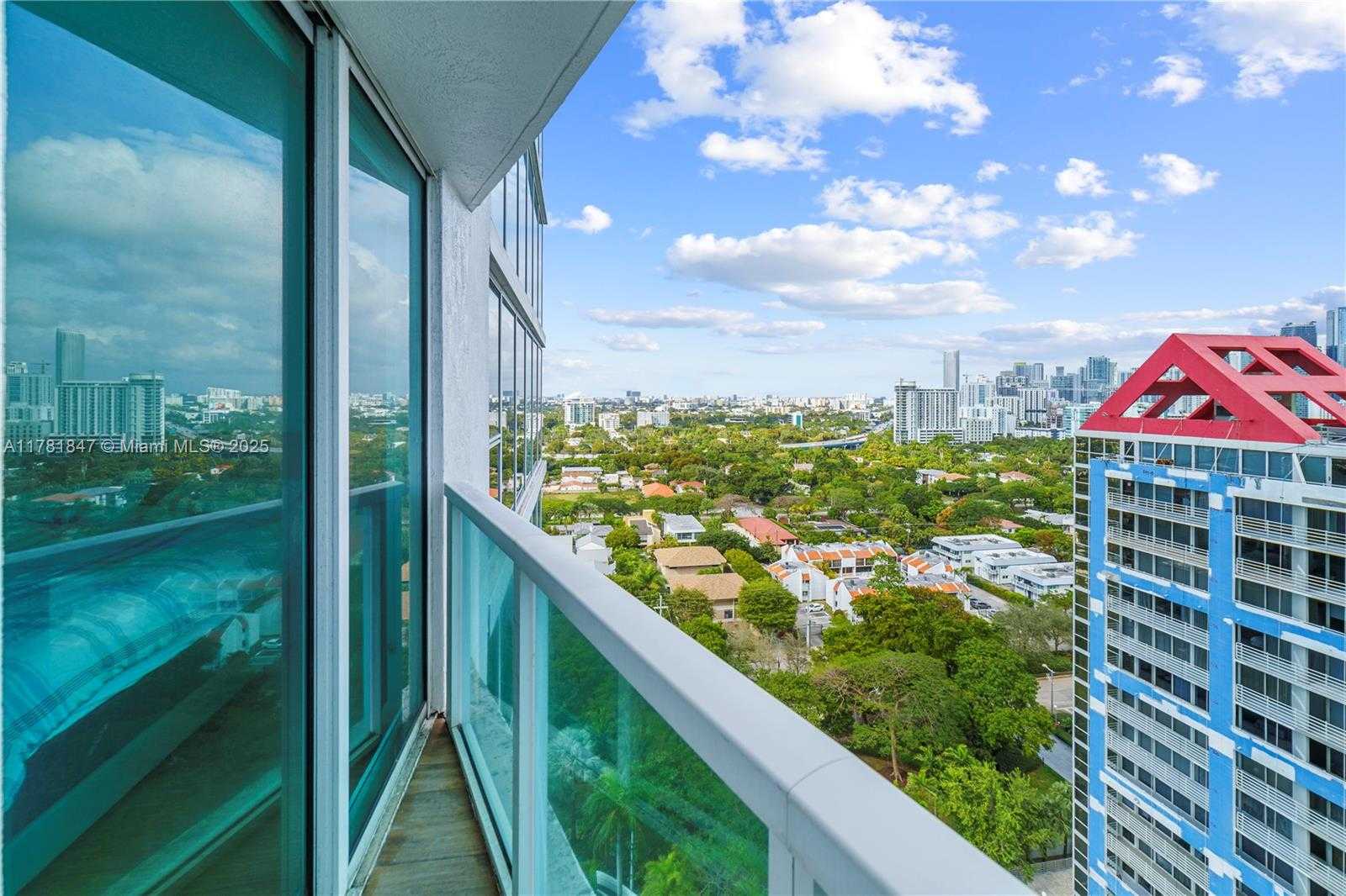 Small Image of 2101 BRICKELL AVE #1802, Miami Number 21
