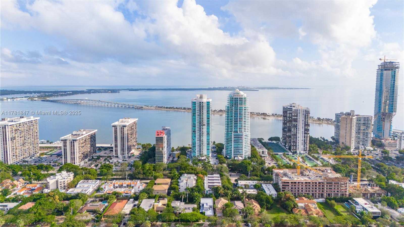 Small Image of 2101 BRICKELL AVE #1802, Miami Number 3