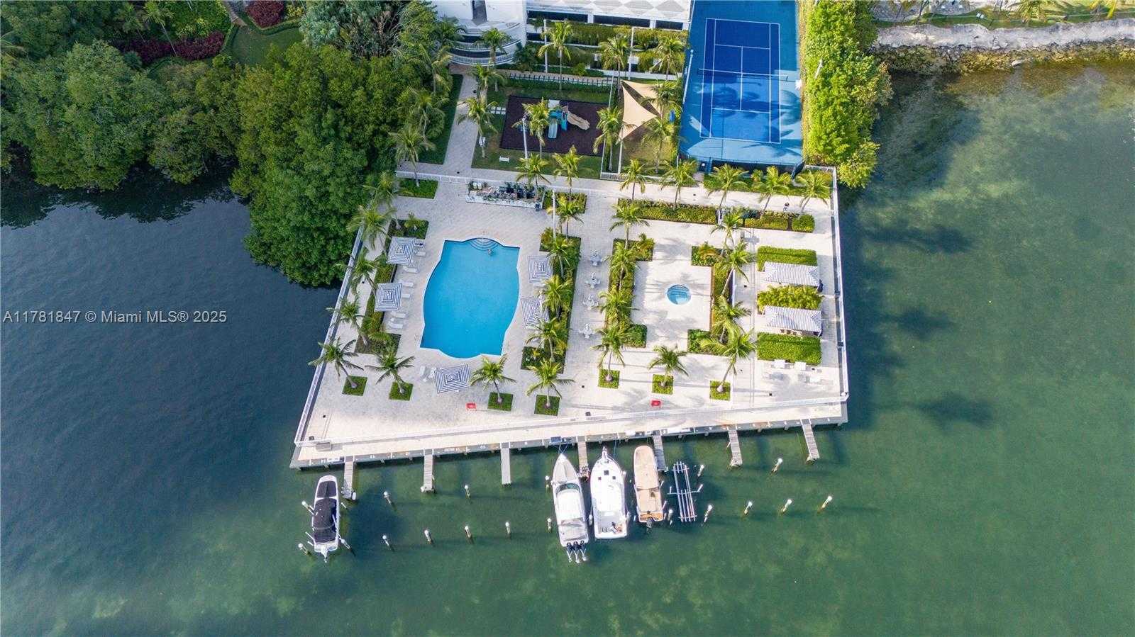 Small Image of 2101 BRICKELL AVE #1802, Miami Number 5