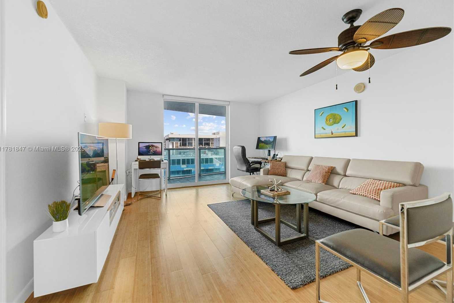 Small Image of 2101 BRICKELL AVE #1802, Miami Number 7