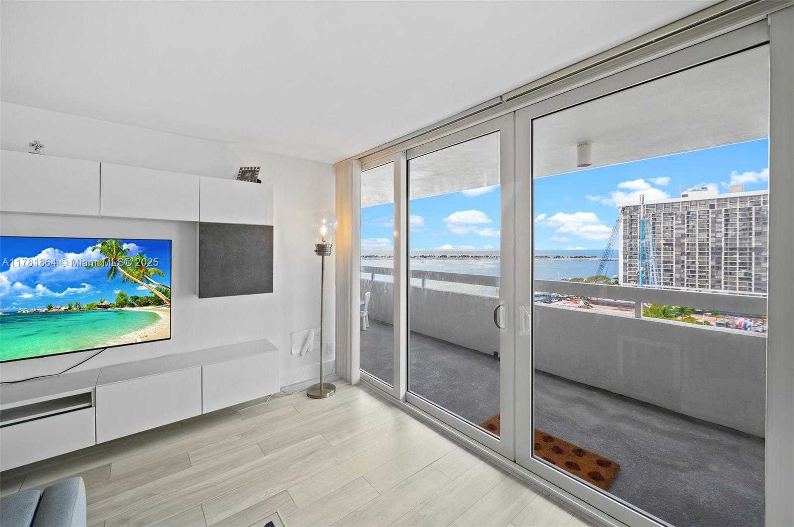 Small Image of 1627 BRICKELL AVE #1506, Miami Number 10