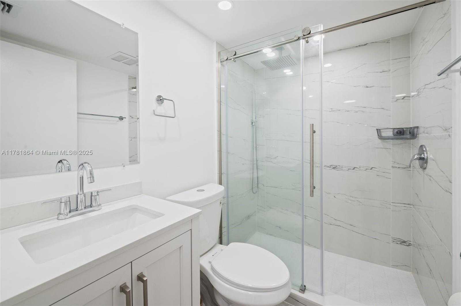 Small Image of 1627 BRICKELL AVE #1506, Miami Number 26