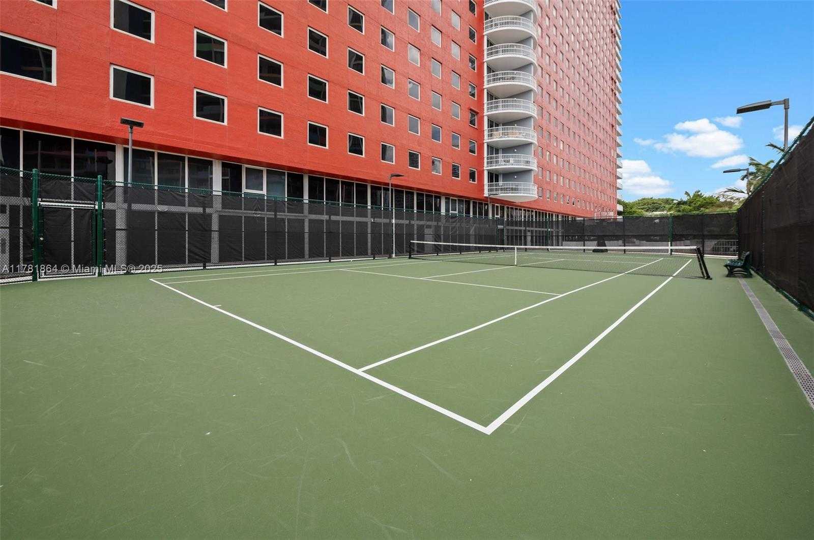 Small Image of 1627 BRICKELL AVE #1506, Miami Number 38
