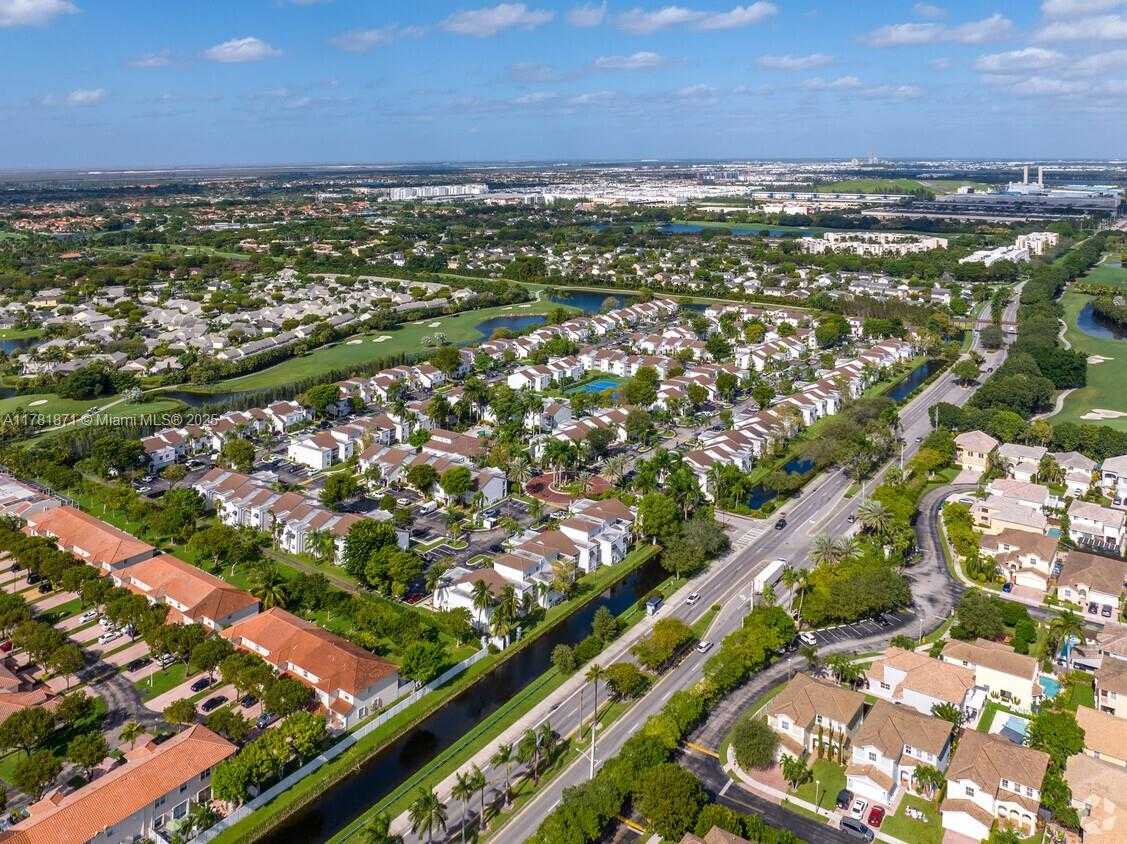 Small Image of 4861 NORTH WEST 97TH CT #383, Doral Number 2