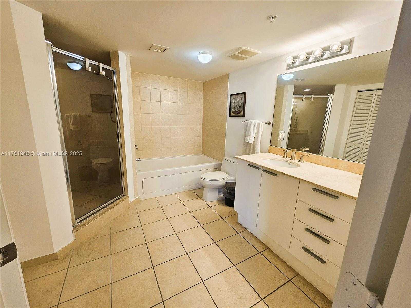 Small Image of 16699 COLLINS AVE #2805, Sunny Isles Beach Number 6