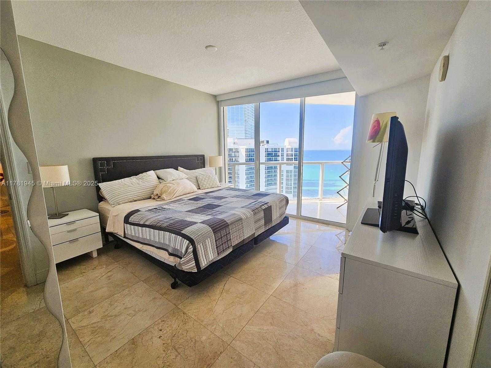 Small Image of 16699 COLLINS AVE #2805, Sunny Isles Beach Number 7