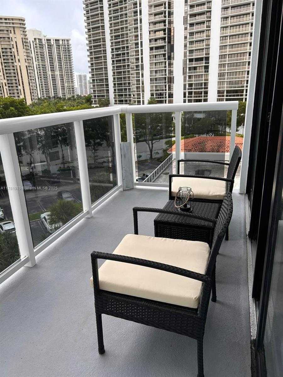 Small Image of 20515 EAST COUNTRY CLUB DR #648, Aventura Number 25