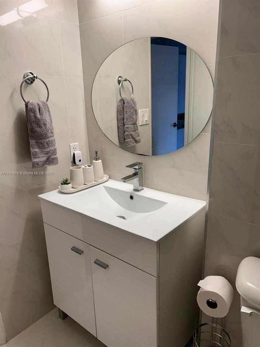Small Image of 20515 EAST COUNTRY CLUB DR #648, Aventura Number 34