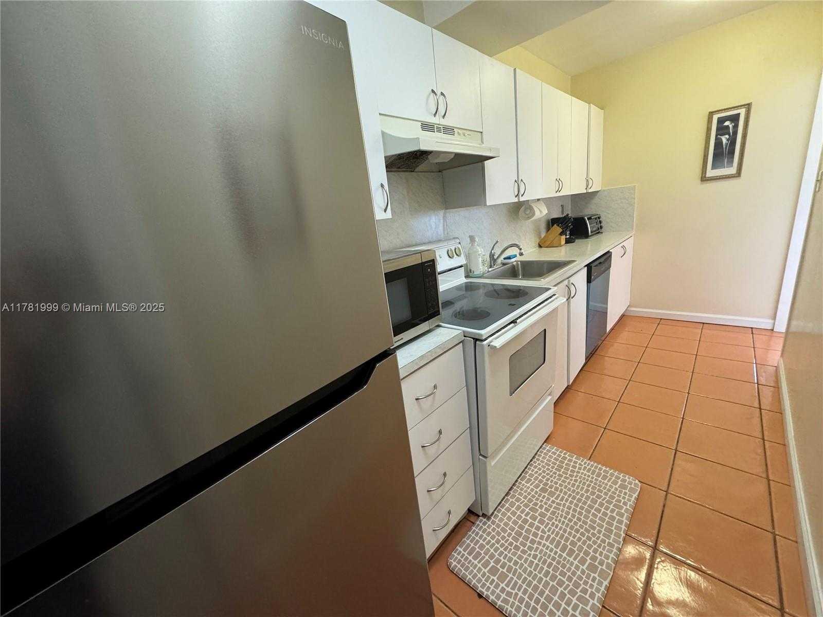 Small Image of 100 LINCOLN RD #836, Miami Beach Number 10