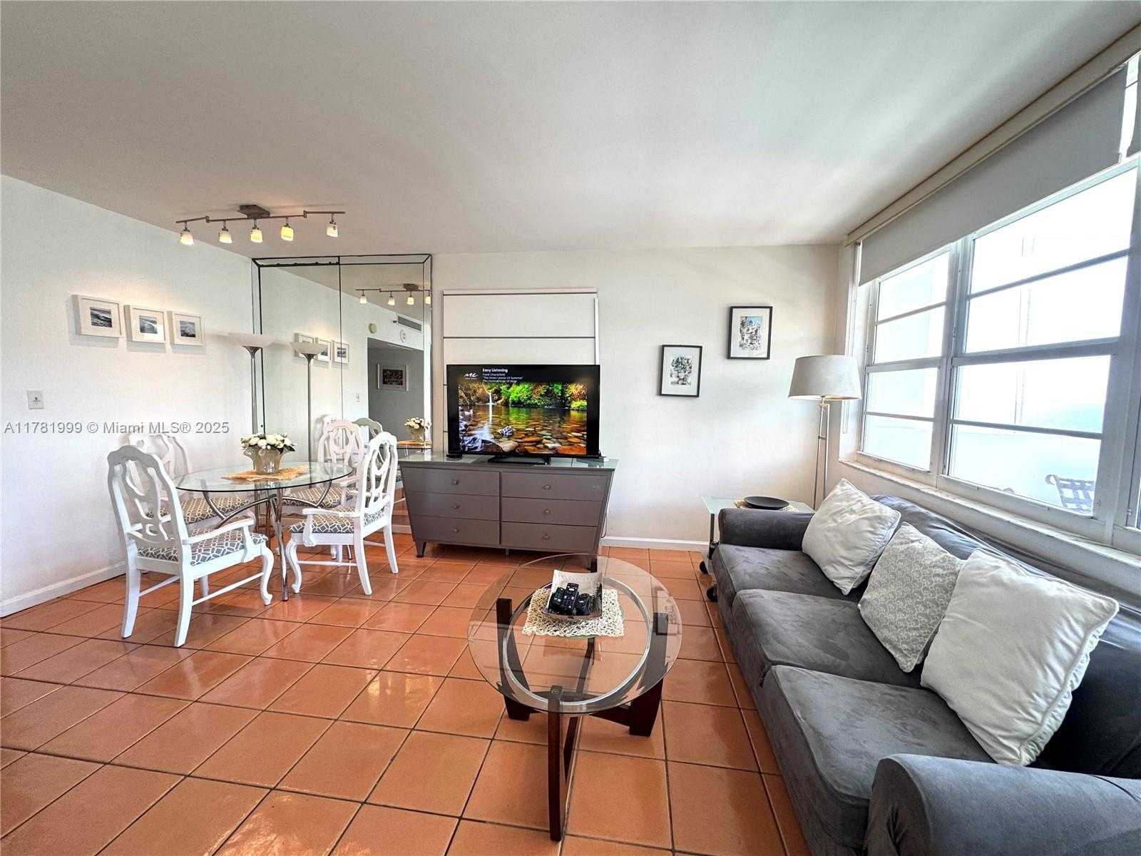 Small Image of 100 LINCOLN RD #836, Miami Beach Number 15