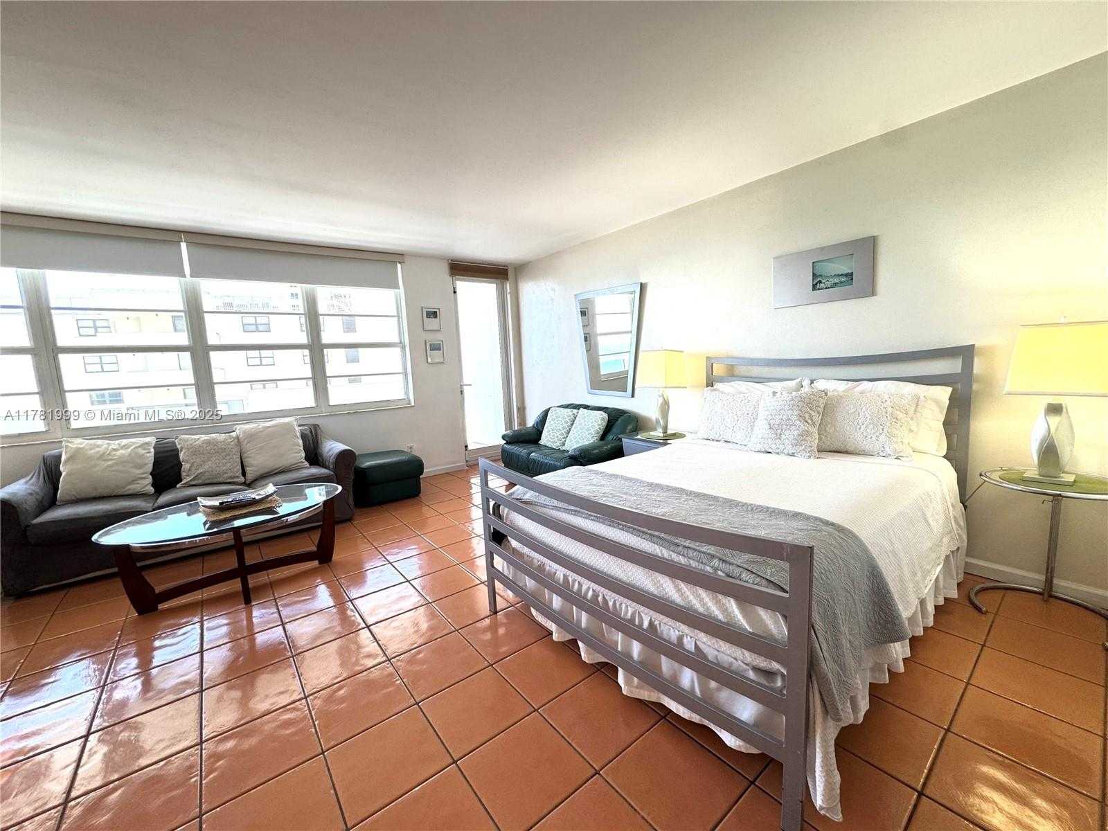Small Image of 100 LINCOLN RD #836, Miami Beach Number 7