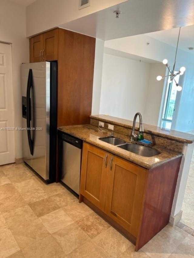 Small Image of 1755 EAST HALLANDALE BEACH BLVD #605E, Hallandale Beach Number 5