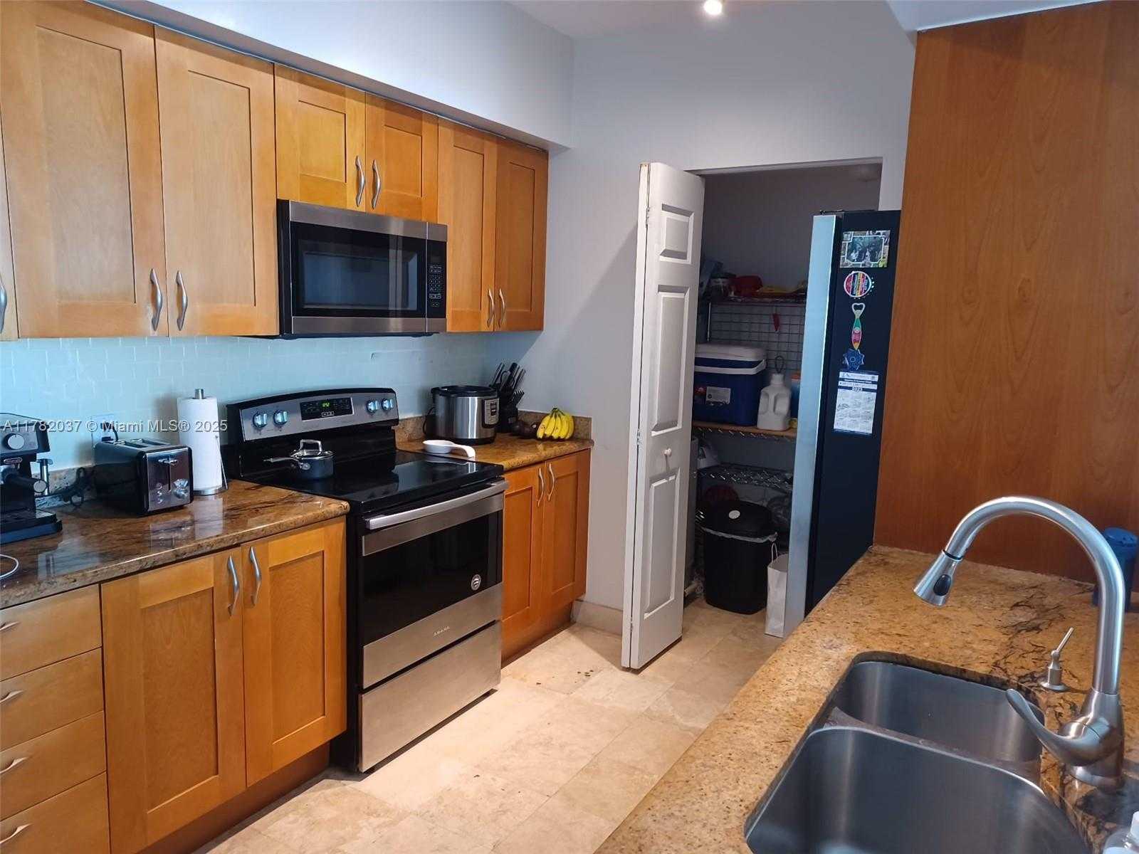 Small Image of 1755 EAST HALLANDALE BEACH BLVD #605E, Hallandale Beach Number 6